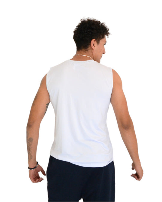 Playera deportiva sin mangas cuello redondo para hombre